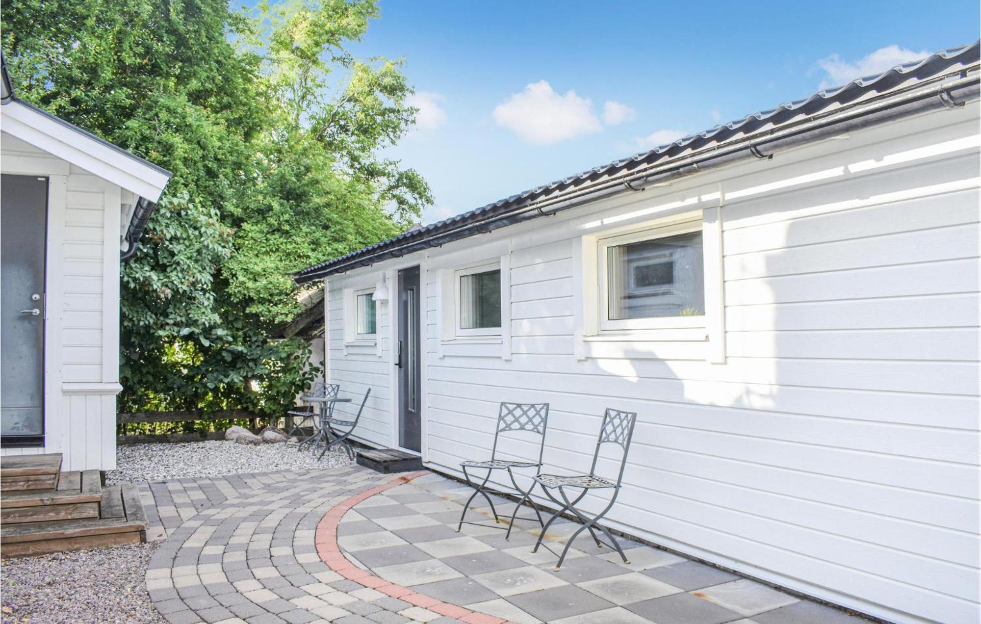 Gorgeous Home In Borgholm With Wifi ภายนอก รูปภาพ