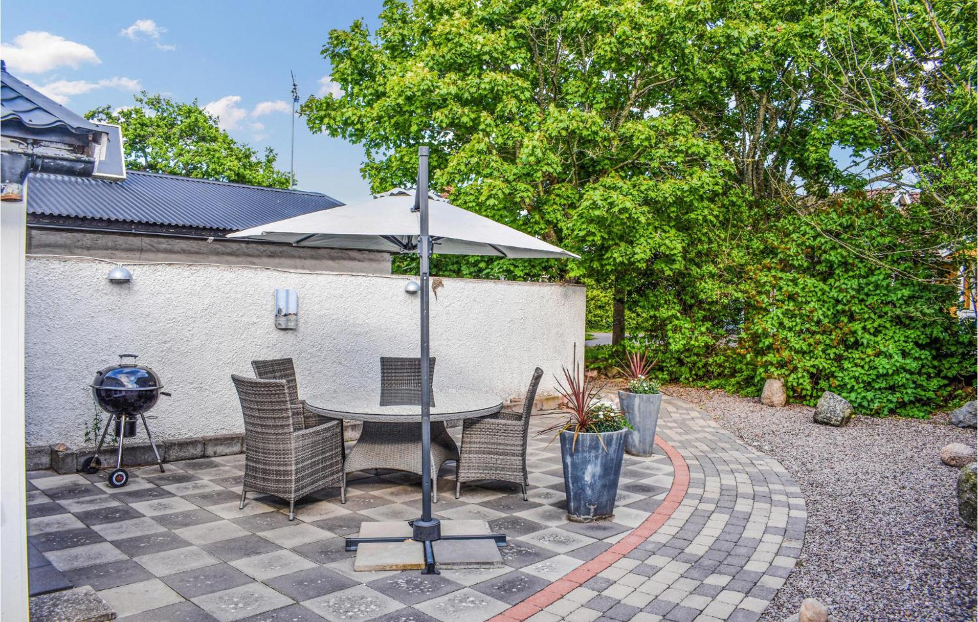 Gorgeous Home In Borgholm With Wifi ภายนอก รูปภาพ