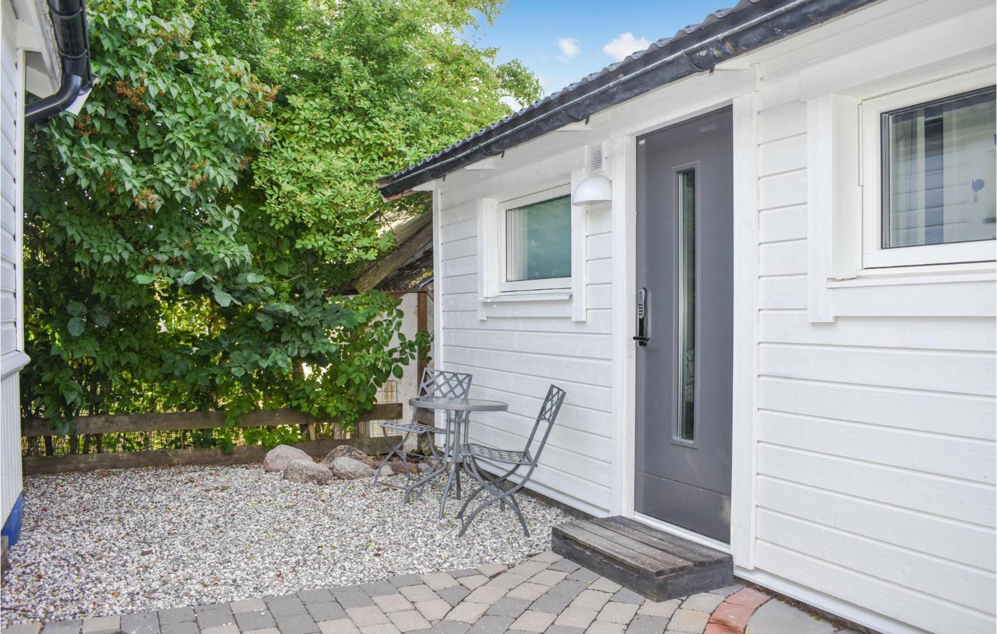 Gorgeous Home In Borgholm With Wifi ภายนอก รูปภาพ